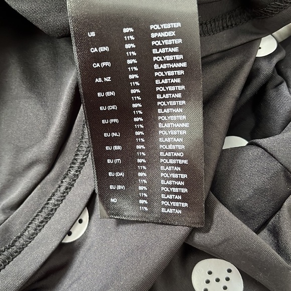 Zozosuit Unisex button print top & pants set in black size 7 NWOT - Picture 7 of 12